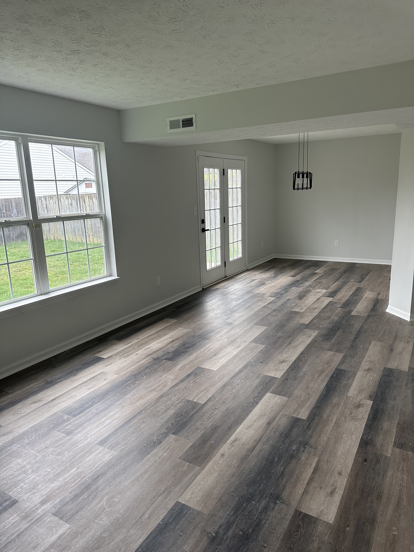 2839 Rothe Lane Indianapolis, IN 46229 - Photo 3 of 21 Gallery Image 3