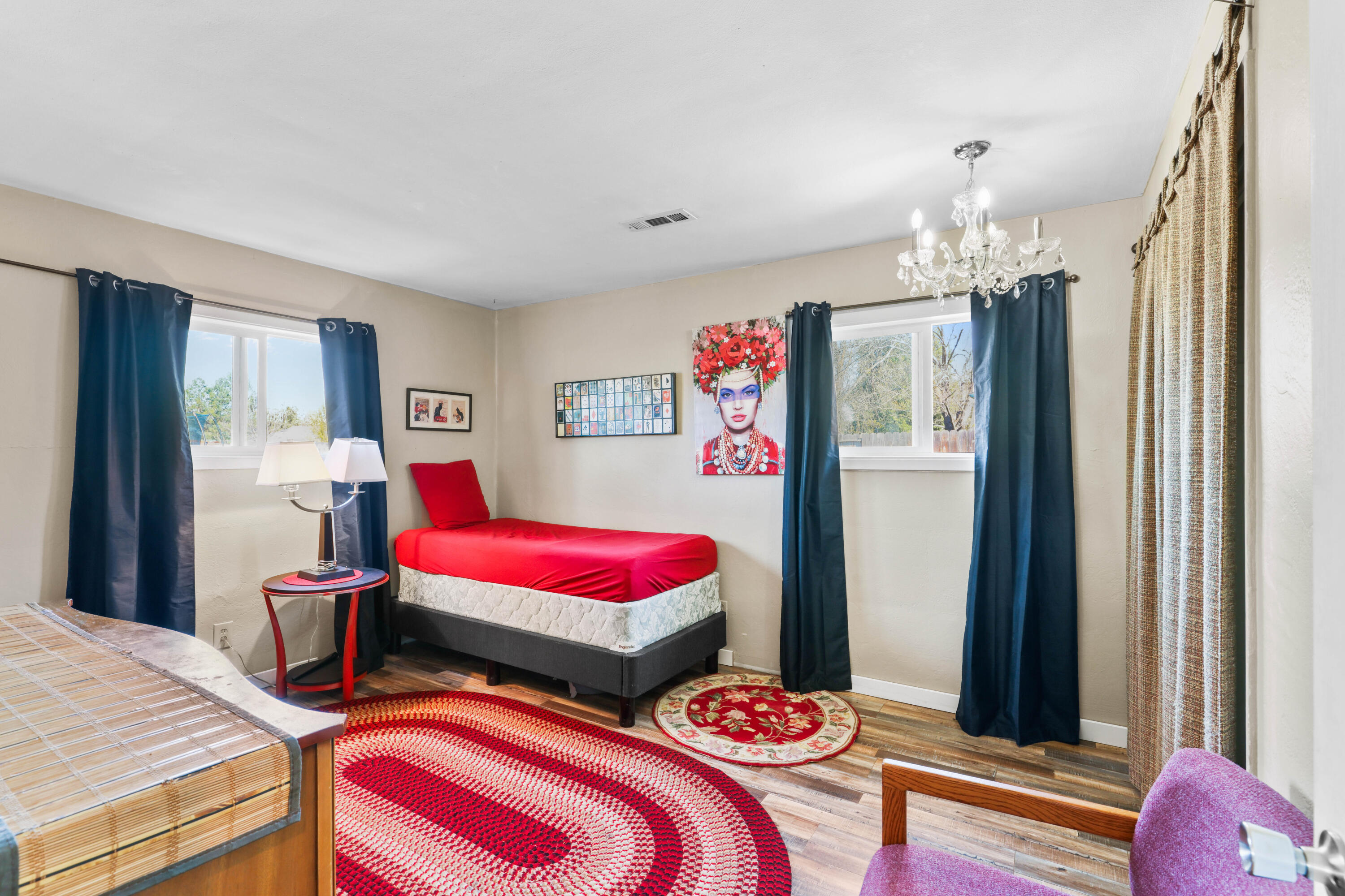 2987 Delta Waters Road Medford, OR 97504 - Photo 3 of 27 EP1A0004