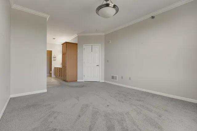 $289,900 | 6995 South Riverwood Boulevard, Unit S301, Franklin, WI 53132