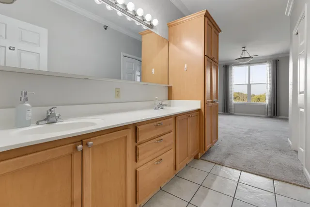 $289,900 | 6995 South Riverwood Boulevard, Unit S301, Franklin, WI 53132