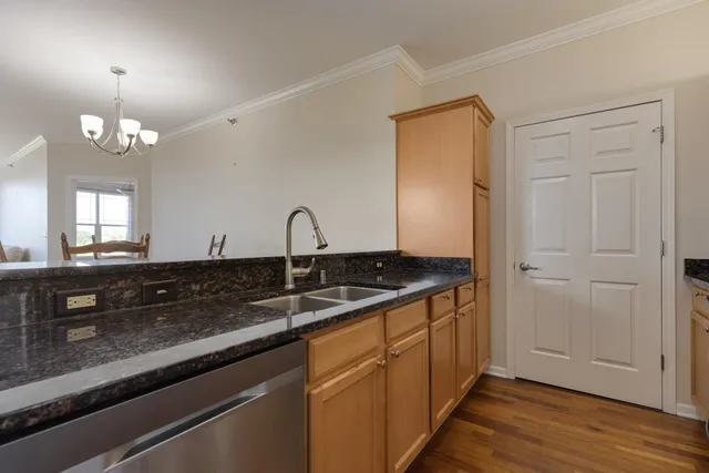 $289,900 | 6995 South Riverwood Boulevard, Unit S301, Franklin, WI 53132