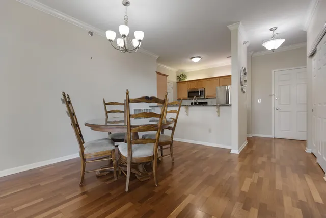 $289,900 | 6995 South Riverwood Boulevard, Unit S301, Franklin, WI 53132