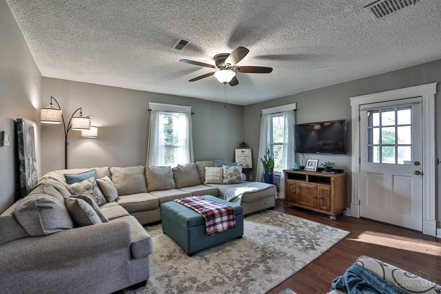 22702 Jackson Ridge Road Lawrenceburg, IN 47025 - Photo 3 of 29 Gallery Image 3