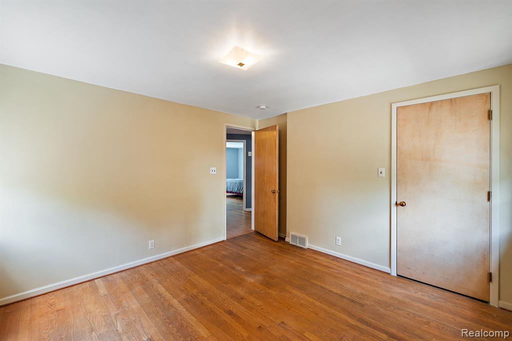 1730 Littlestone Road Grosse Pointe Woods, MI 48236 - Photo 29 of 45