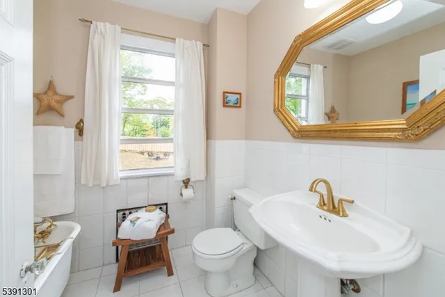 $1,100,000 | 22 Arlington Avenue, Caldwell, NJ 07006