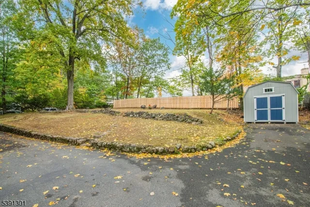 $1,100,000 | 22 Arlington Avenue, Caldwell, NJ 07006