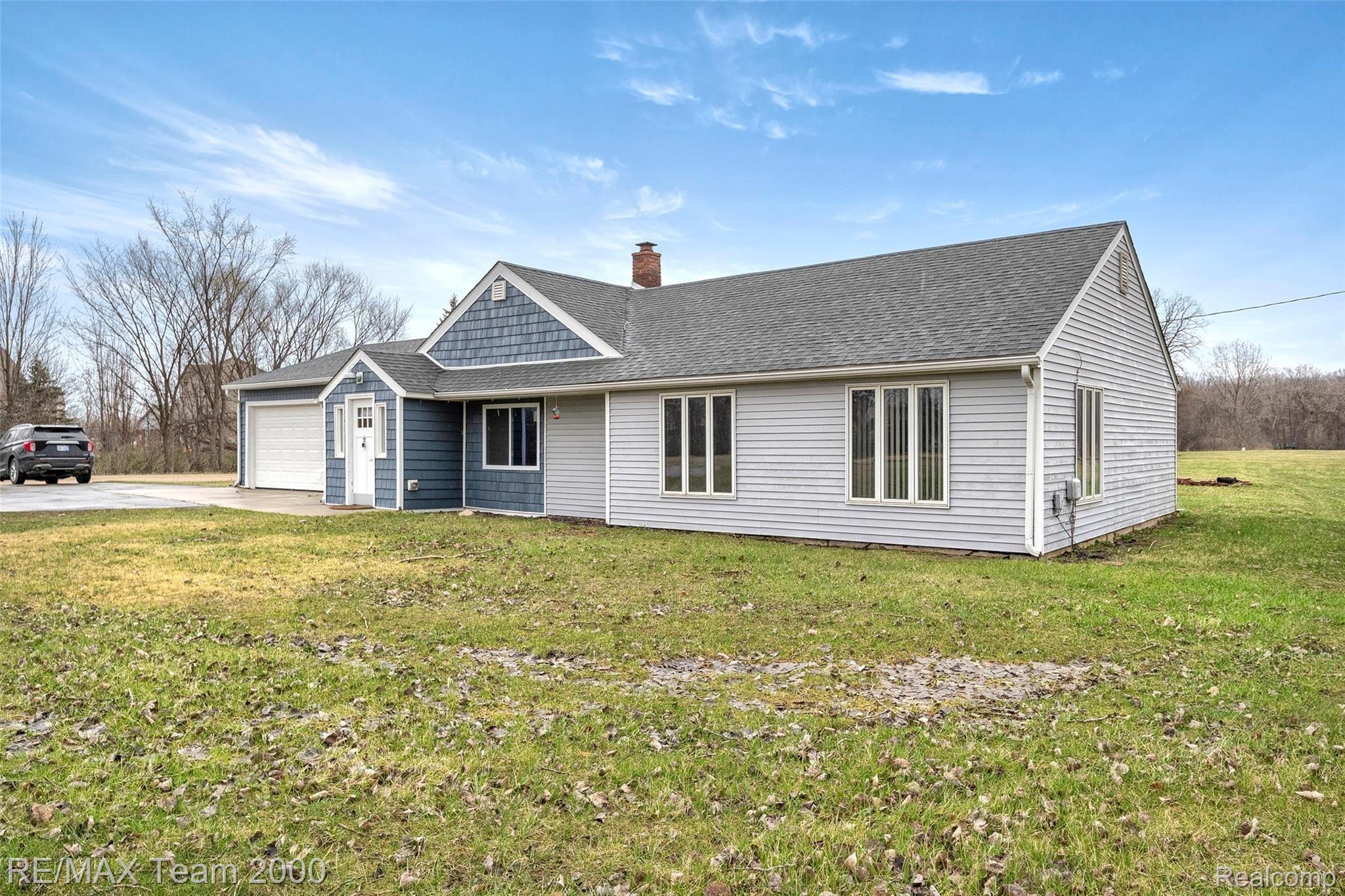 6611 Sheldon Road Belleville, MI 48111 - Photo 4 of 44 02.jpg