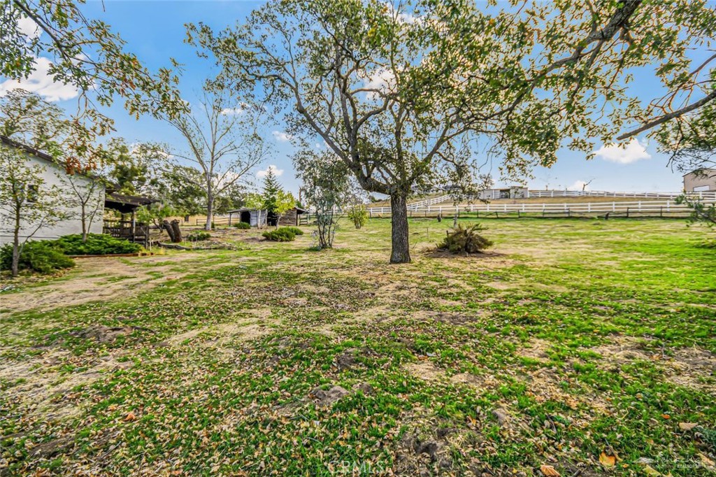 30617 Buckskin Drive Tehachapi, CA 93561 - Photo 32 of 34