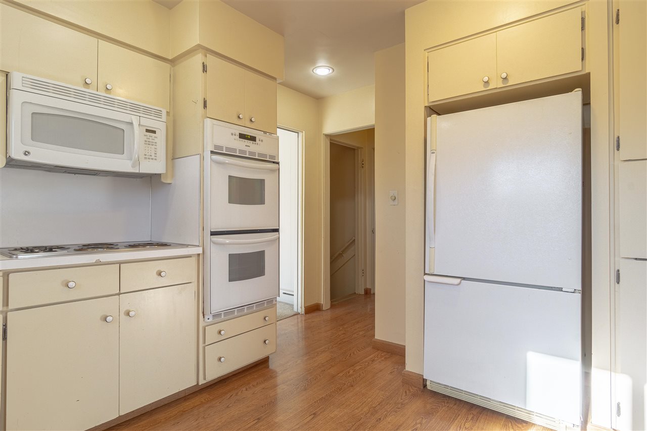 2101 Miller Road Flint, MI 48503 - Photo 22 of 41 50061484-21.JPG