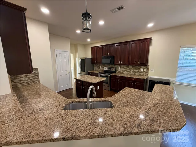 $4,500 | 10822 Chamberlain Hall Court, Charlotte, NC 28277