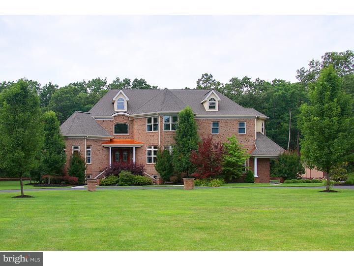 113 Huntington Drive Hammonton, NJ 08037 - Photo 2 of 25 Exterior Front