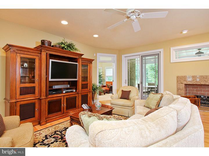 113 Huntington Drive Hammonton, NJ 08037 - Photo 9 of 25 Family Room