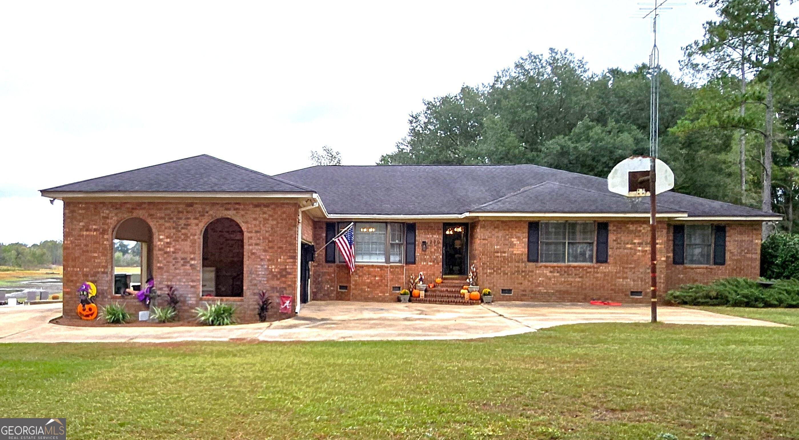 290 Long Road Bainbridge, GA 39817 - Photo 2 of 77