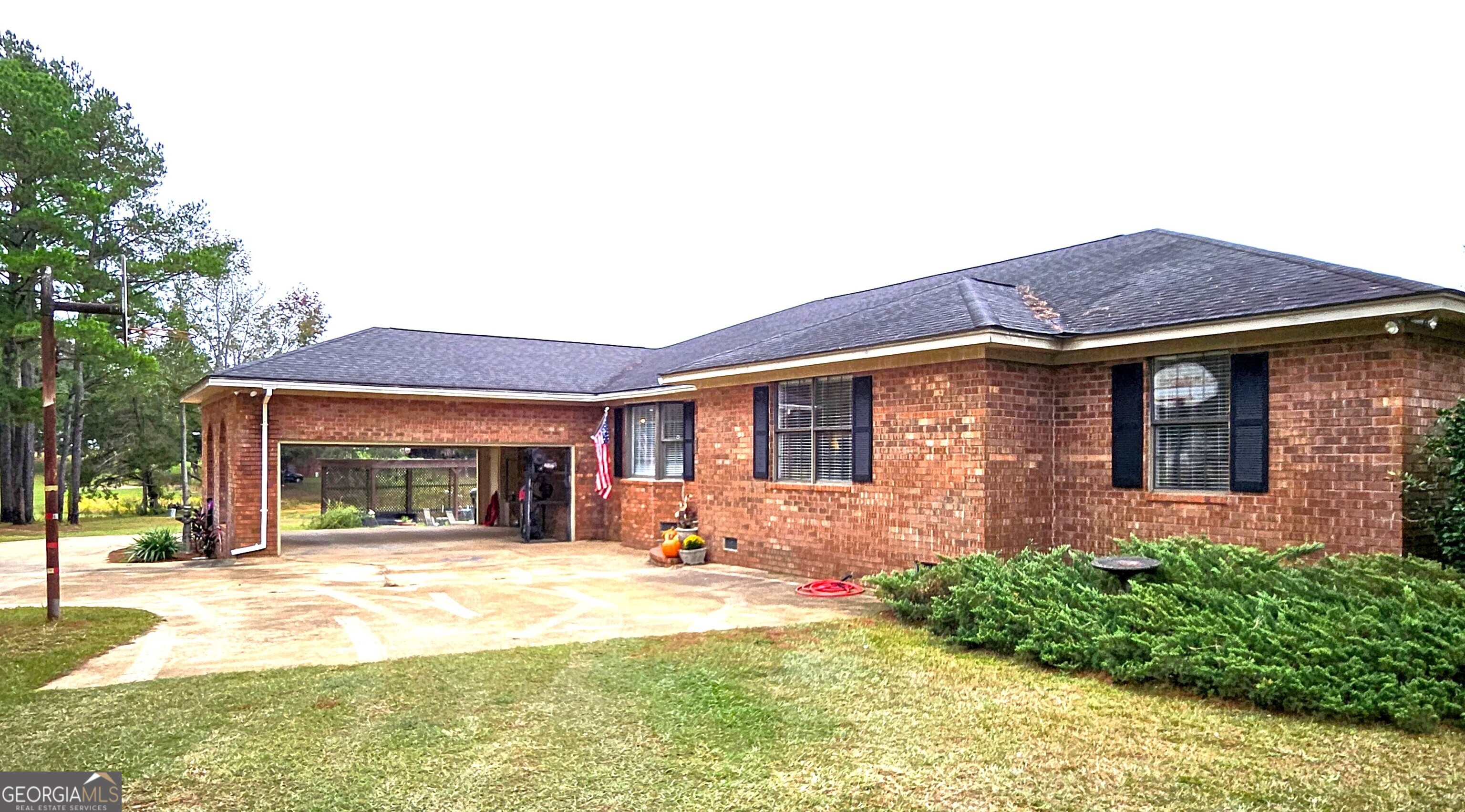 290 Long Road Bainbridge, GA 39817 - Photo 3 of 77