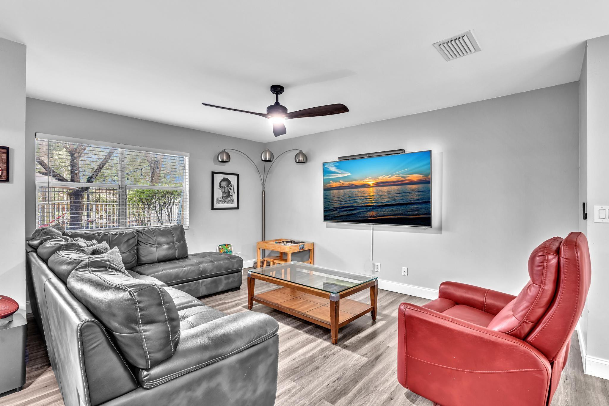 753 Imperial Lake Road, Unit 753 West Palm Beach, FL 33413 - Photo 14 of 52 Photo 14