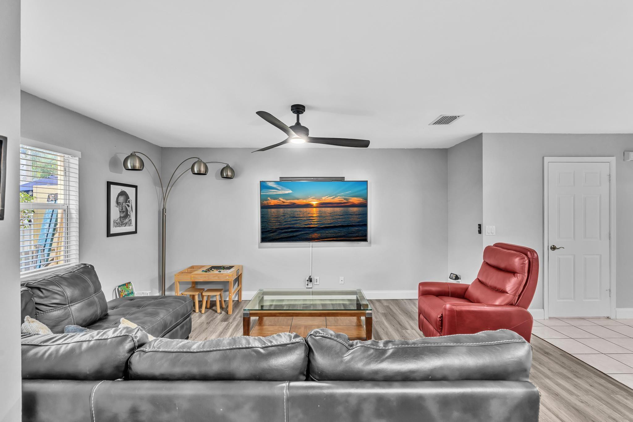 753 Imperial Lake Road, Unit 753 West Palm Beach, FL 33413 - Photo 18 of 52 Photo 18