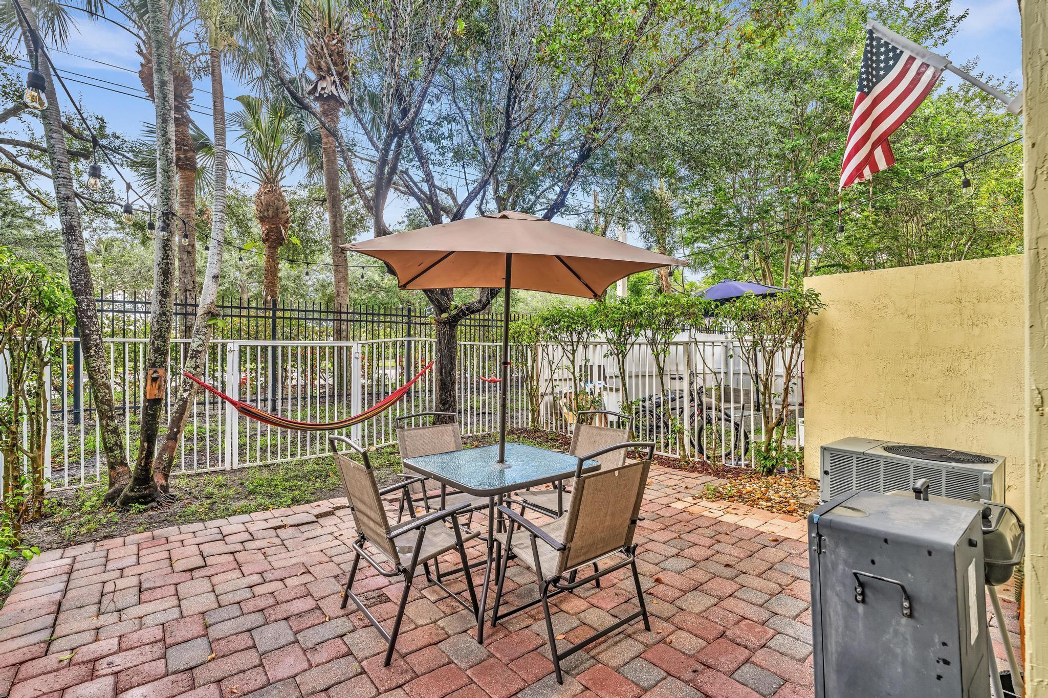 753 Imperial Lake Road, Unit 753 West Palm Beach, FL 33413 - Photo 38 of 52 Photo 38