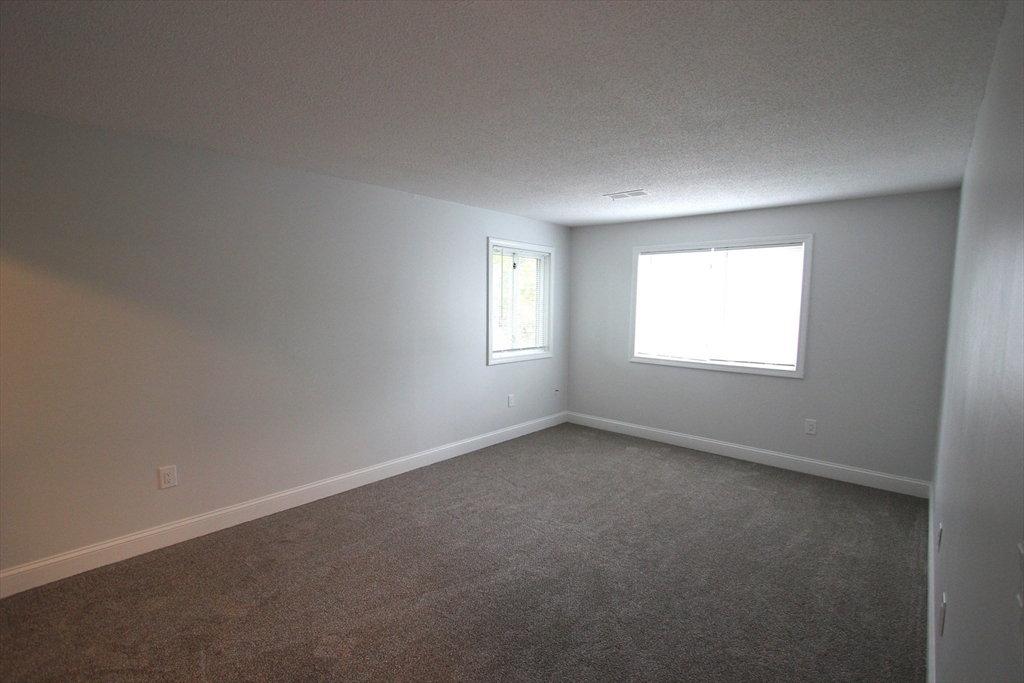 2008 Franklin Crossing Road, Unit 2008 Franklin, MA 02038 - Photo 16 of 35