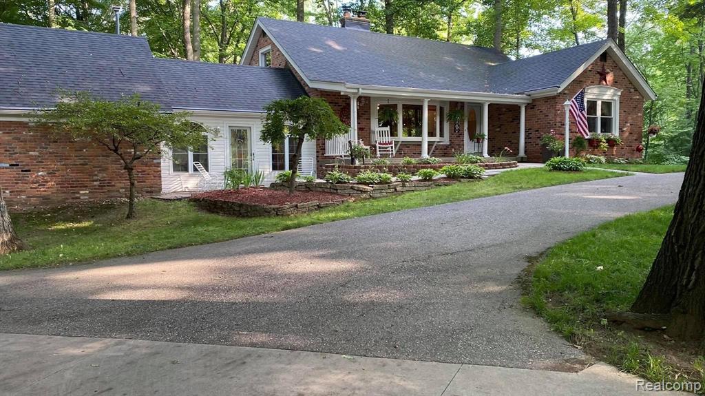 50630 Sass Road Chesterfield, MI 48047 - Photo 3 of 39