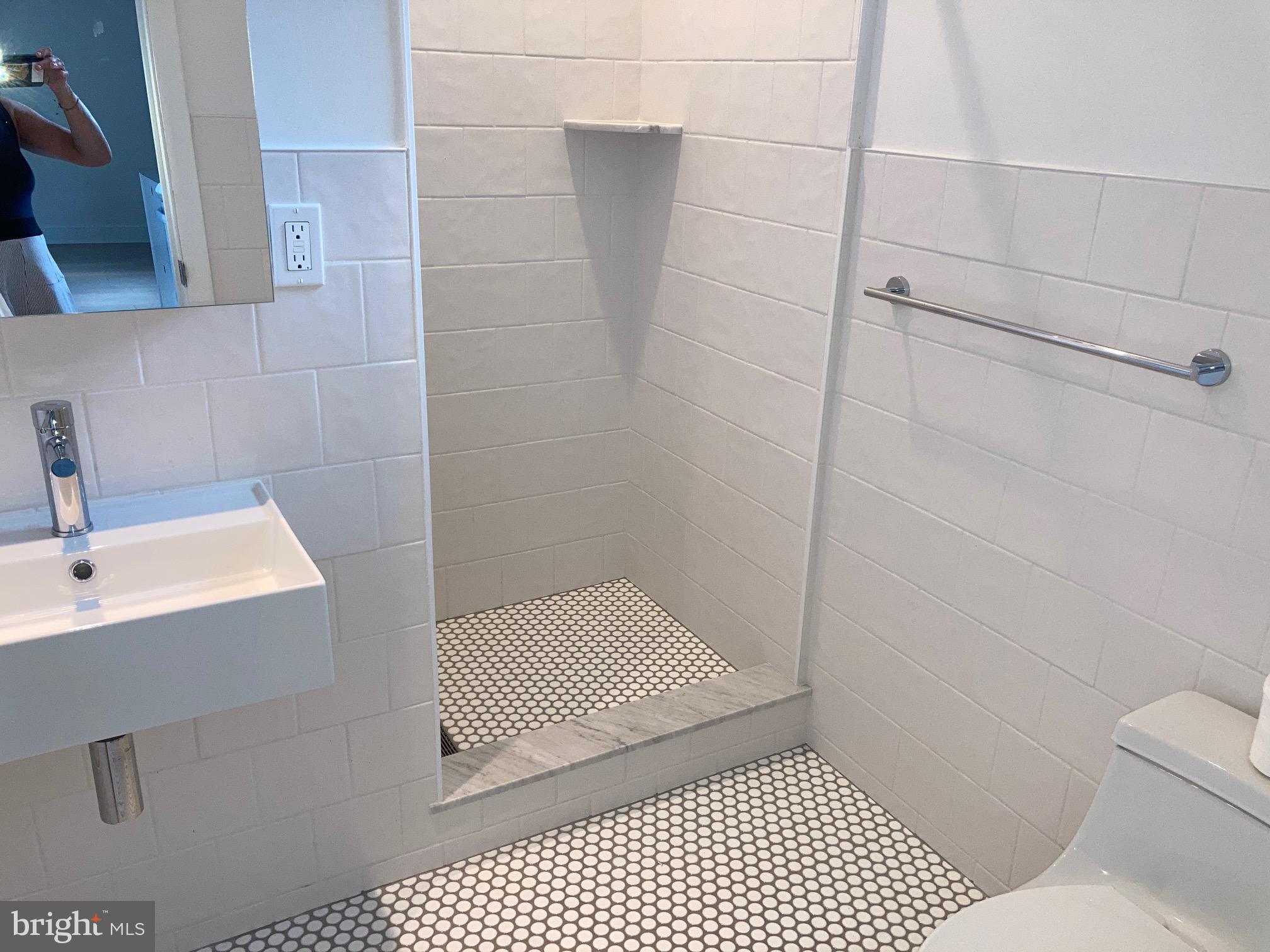 1108 Pine Street, Unit 2R Philadelphia, PA 19107 - Photo 6 of 12
