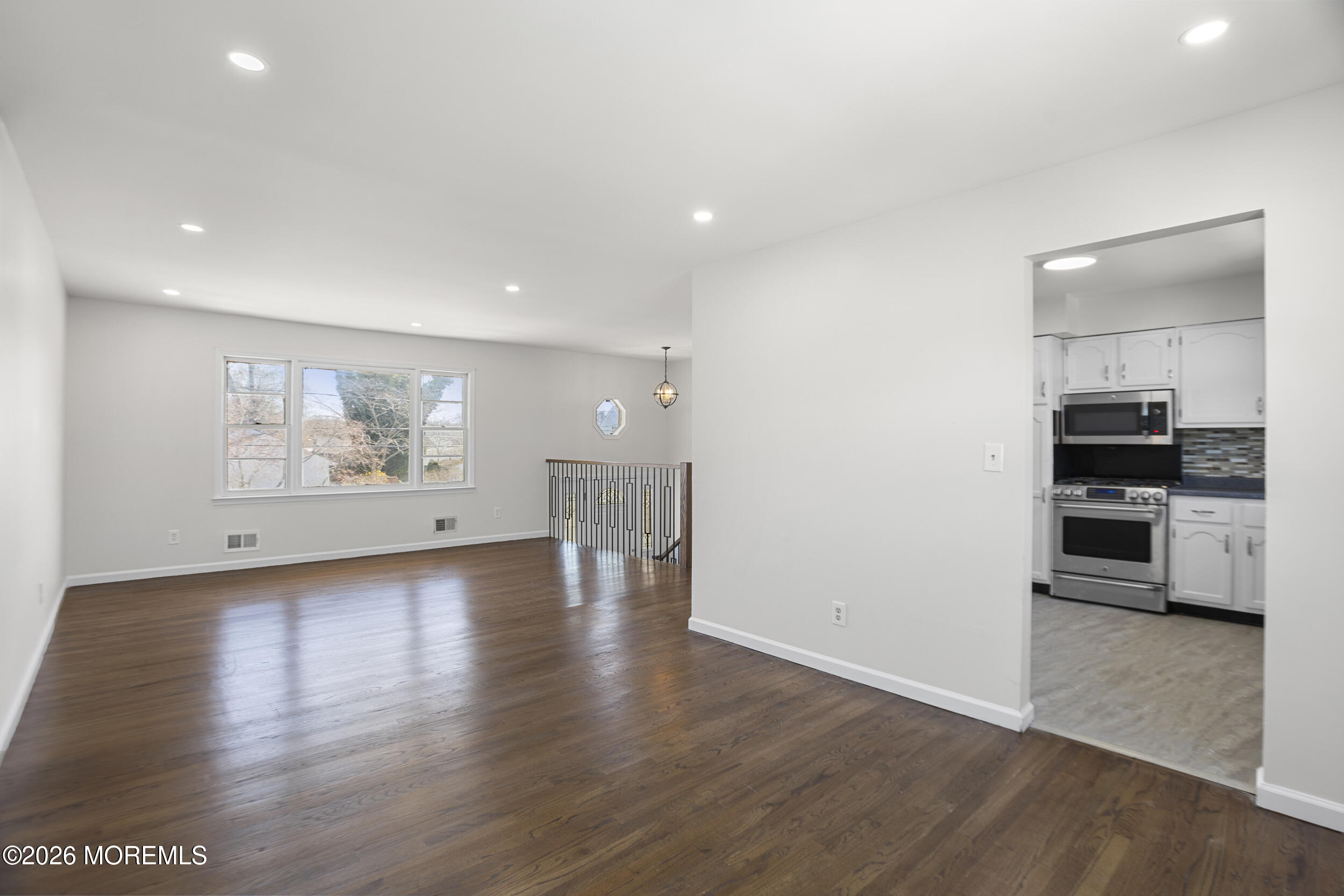 546 George Road Toms River, NJ 08753 - Photo 5 of 13 19_hl7a5383