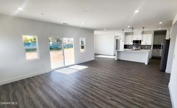 $379,900 | 9010 Heather Avenue, California City, CA 93505