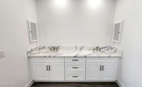 $379,900 | 9010 Heather Avenue, California City, CA 93505