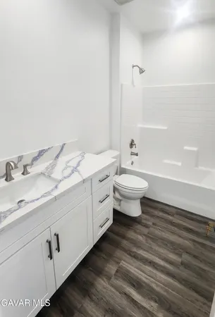 $379,900 | 9010 Heather Avenue, California City, CA 93505
