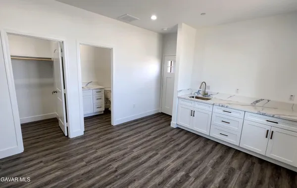 $379,900 | 9010 Heather Avenue, California City, CA 93505