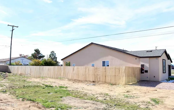 $379,900 | 9010 Heather Avenue, California City, CA 93505