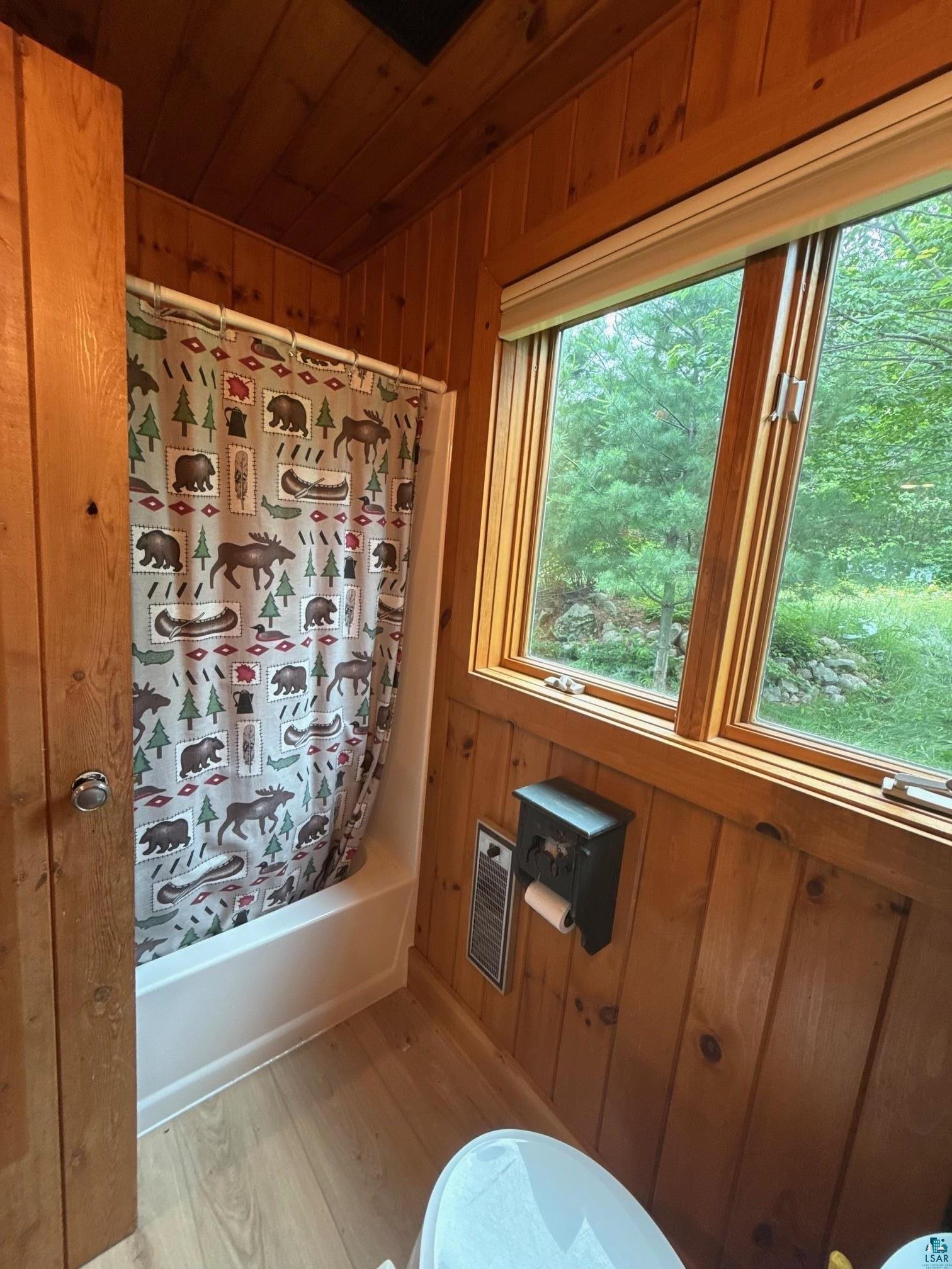 8141 Muskego Point Orr, MN 55771 - Photo 6 of 48 Main Leval Bath