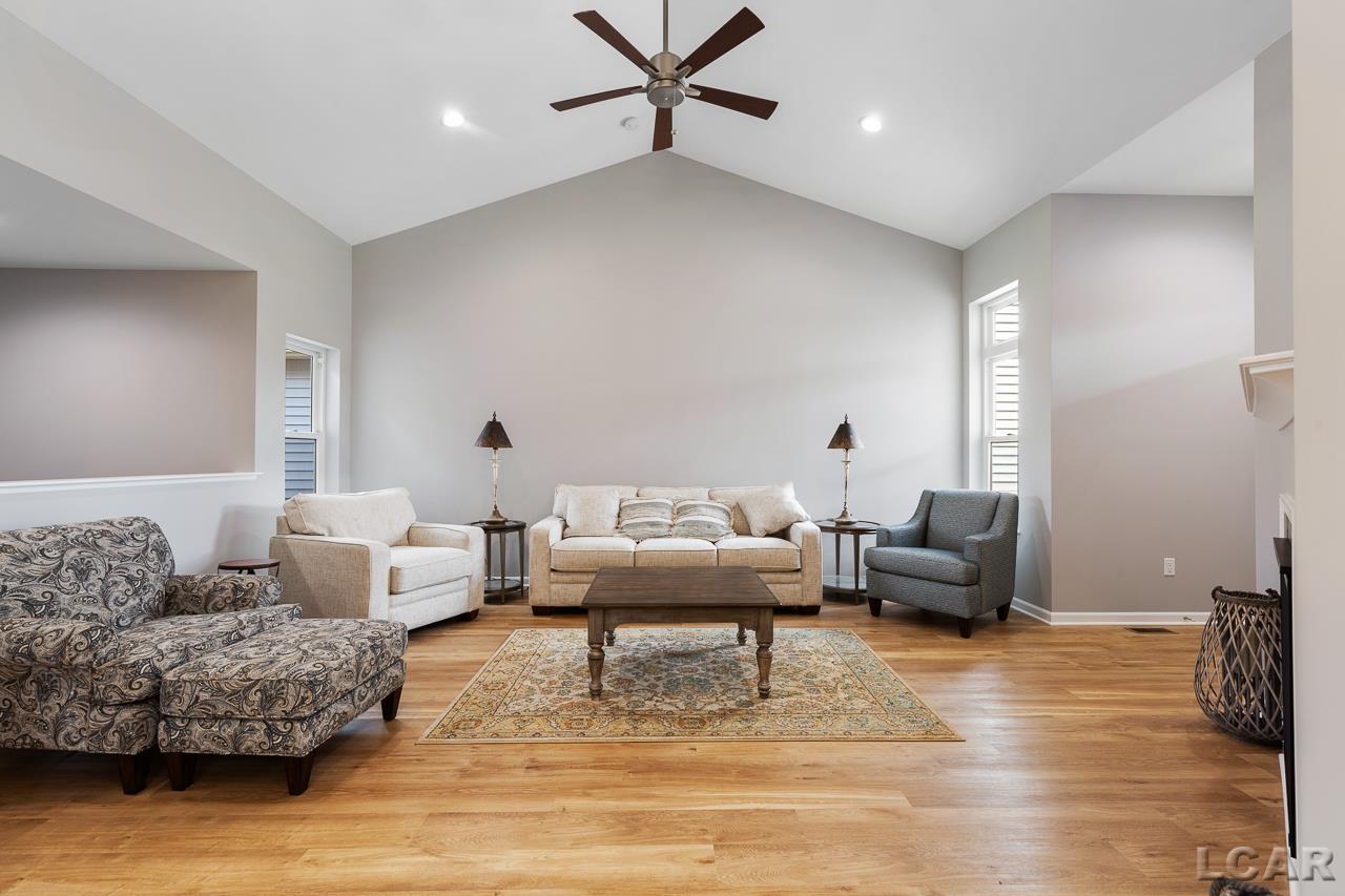 1199 Ridge Lane Tecumseh, MI 49286 - Photo 5 of 43 50125611-4.JPG