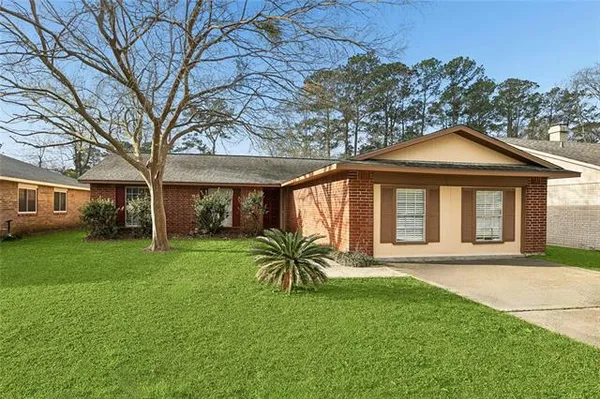 $239,500 | 465 Ridgewood Loop, Mandeville, LA 70471
