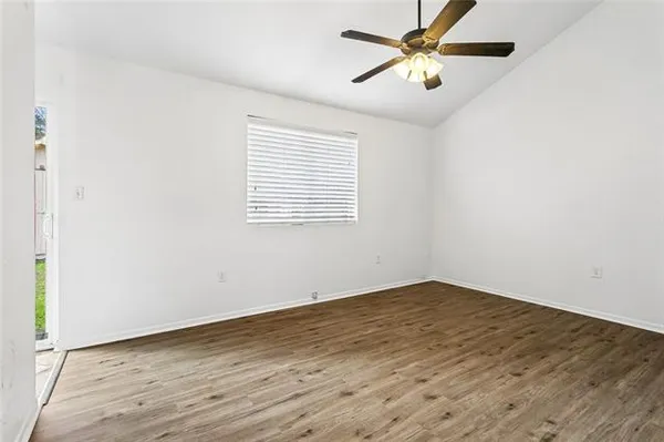 $239,500 | 465 Ridgewood Loop, Mandeville, LA 70471
