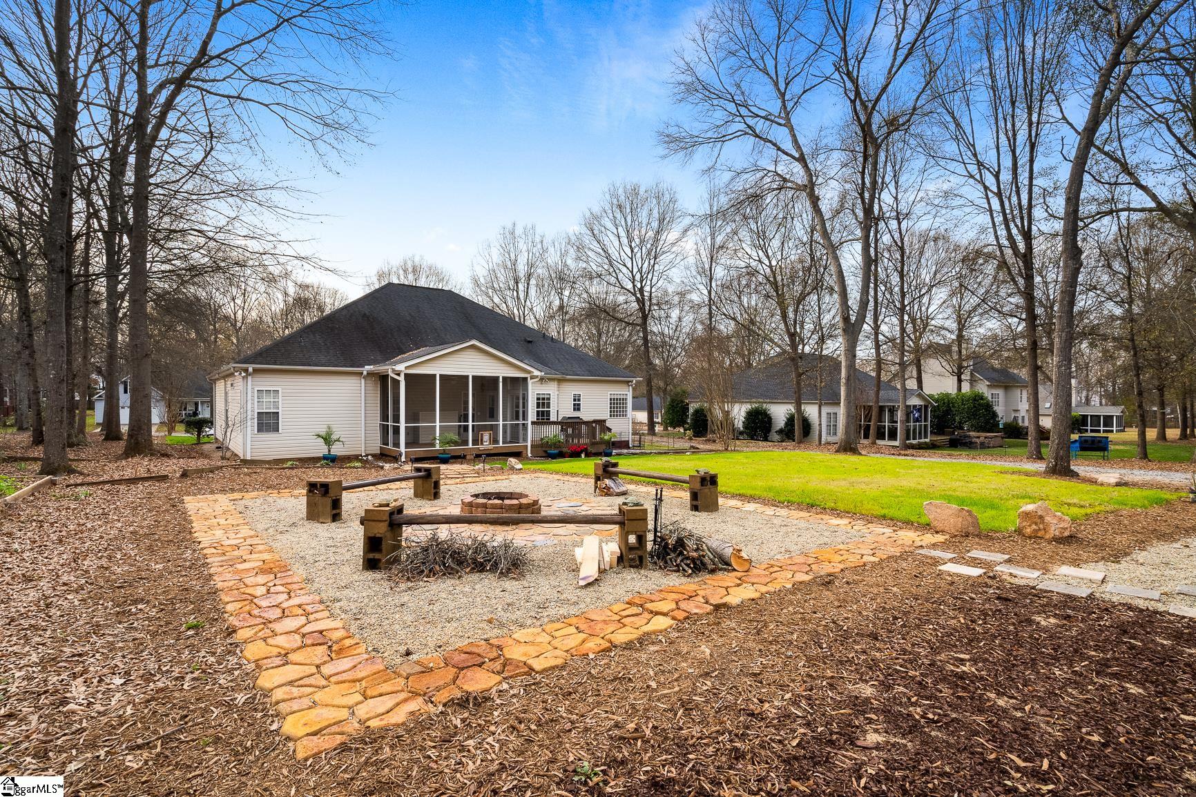 202 Crossington Way Fountain Inn, SC 29644 - Photo 32 of 35 Gallery Image 32