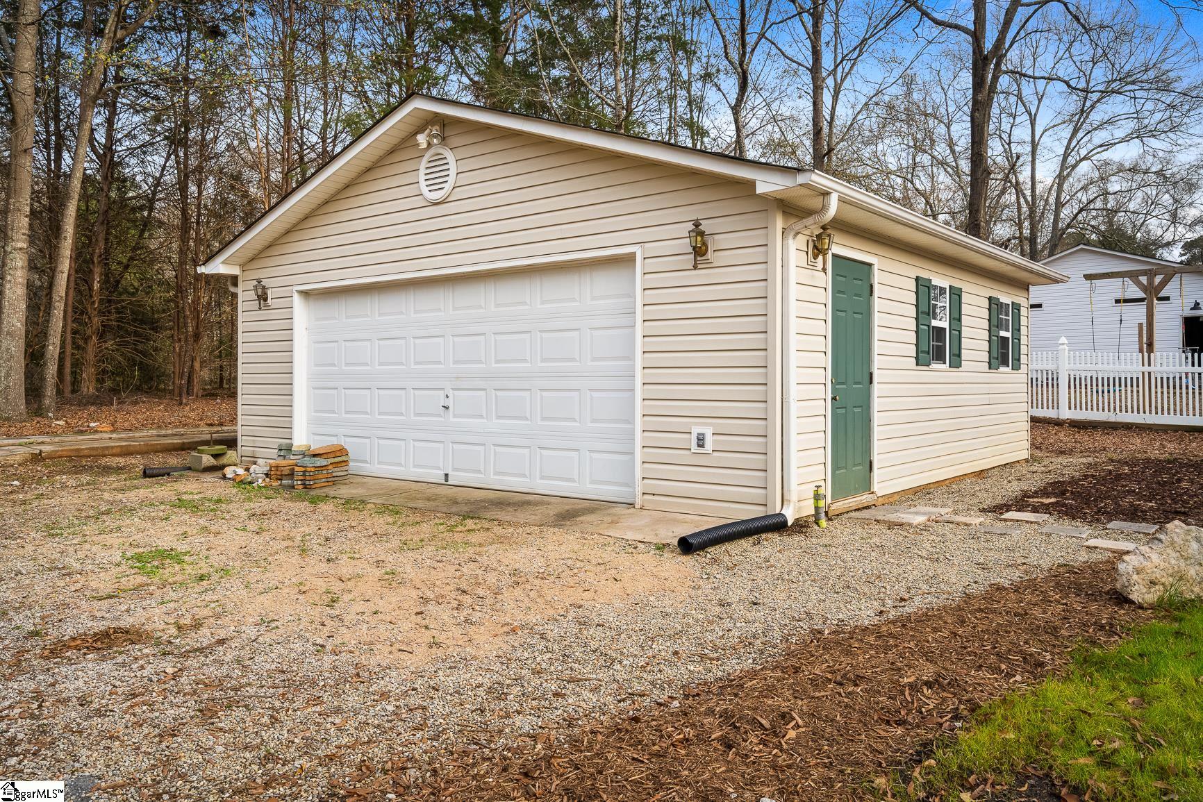 202 Crossington Way Fountain Inn, SC 29644 - Photo 34 of 35 Gallery Image 34