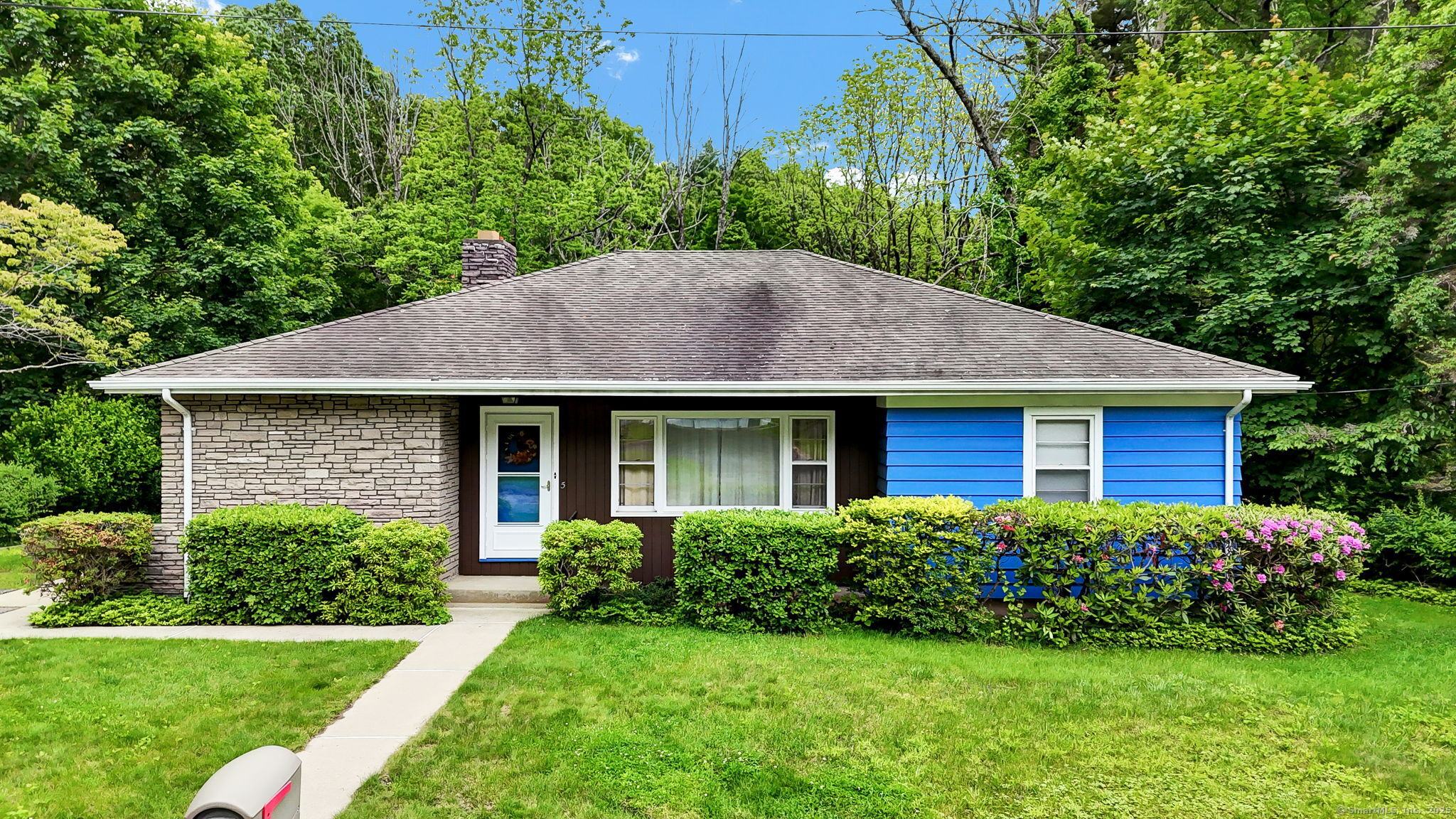 5 Reservoir Road Norwich, CT 06360 - Photo 1 of 1