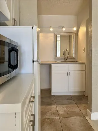 $1,000 | 7900 South Orange Blossom Trail, Unit 1010, Orlando, FL 32809