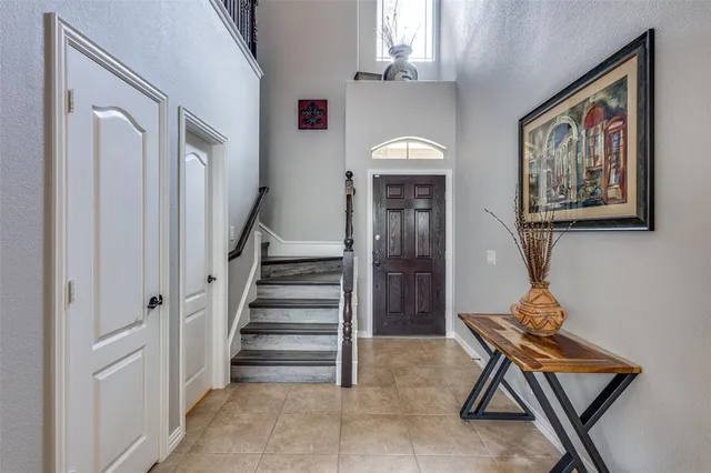 a view of entryway and workspace