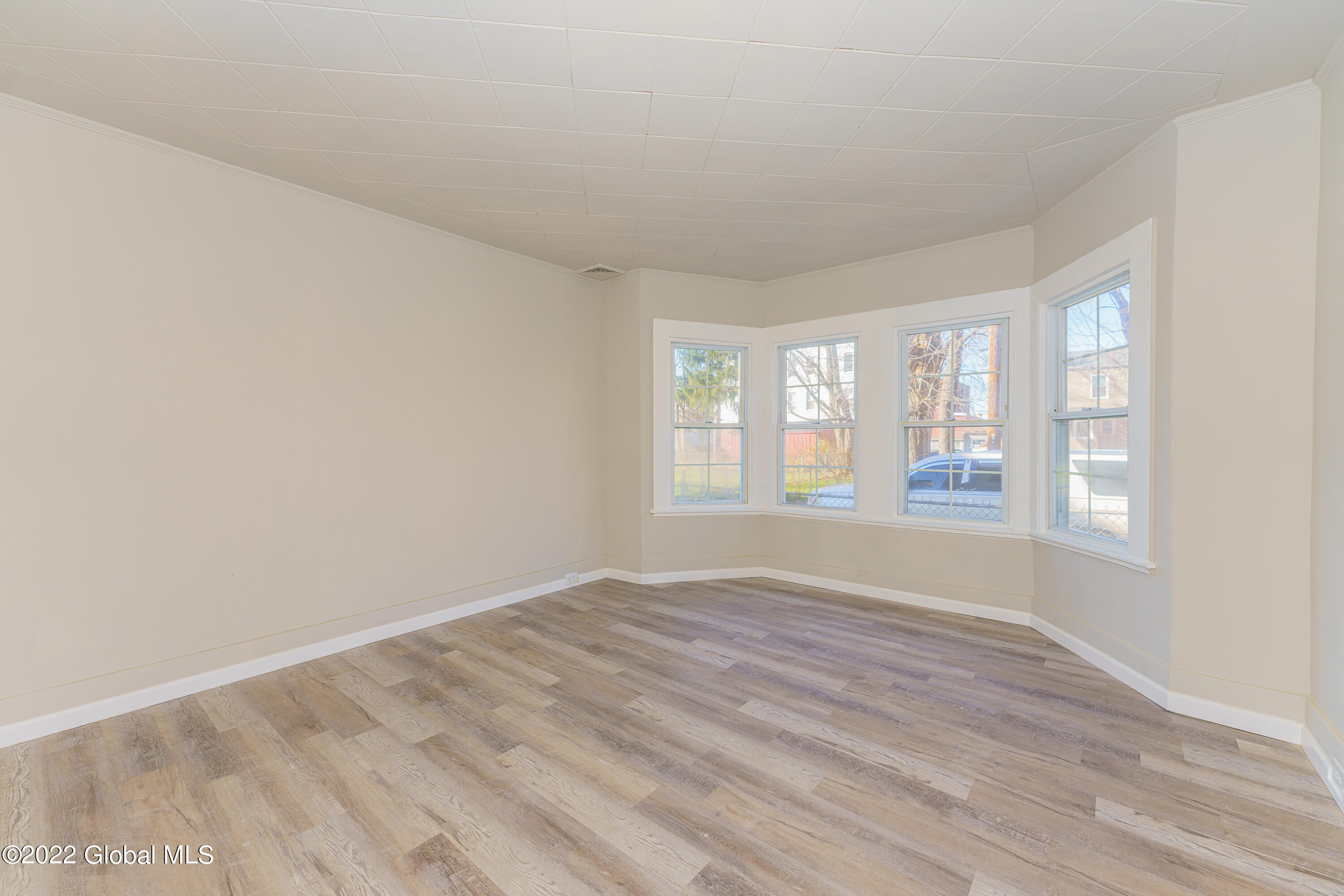 38 Walker Street Rensselaer, NY 12144 - Photo 5 of 17 1 Livingroom 4