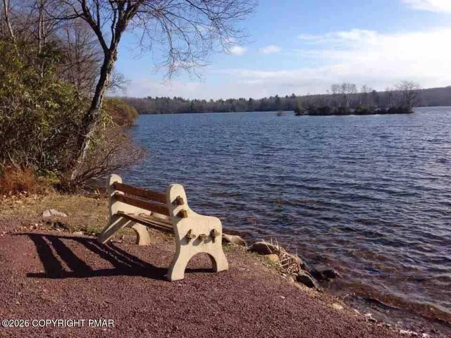 $525,418 | 55 Midlake Drive, Unit 301H, Lake Harmony, PA 18624