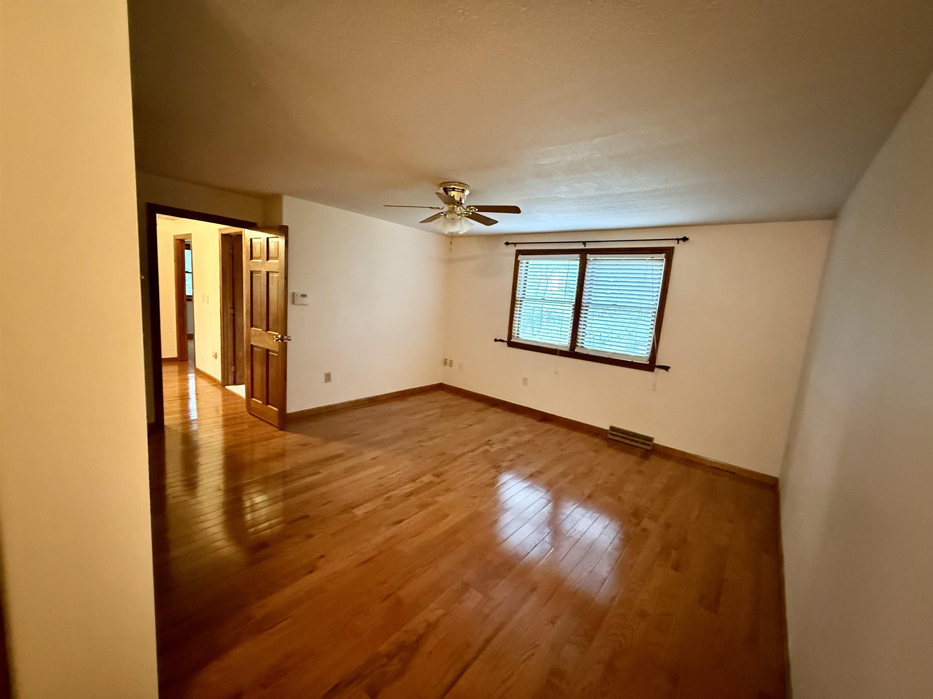 69 Timberline Drive Nashua, NH 03062 - Photo 19 of 27