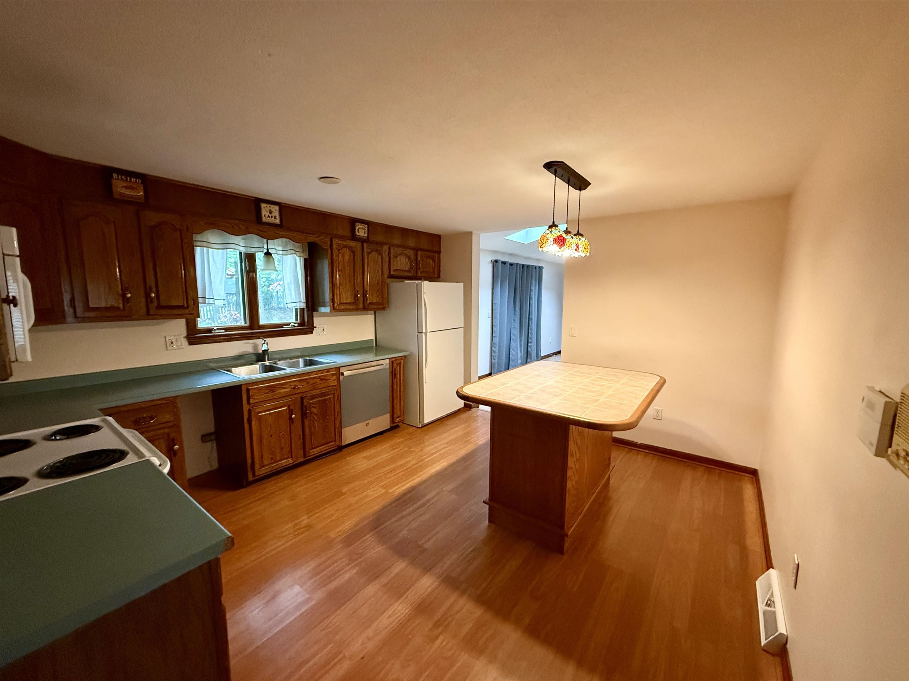 69 Timberline Drive Nashua, NH 03062 - Photo 9 of 27