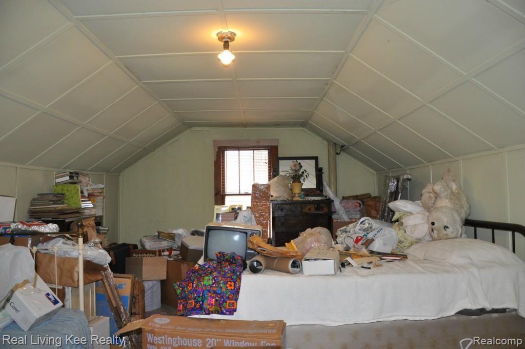 400 Oak Street Rochester, MI 48307 - Photo 18 of 24 DSC_0120.jpg