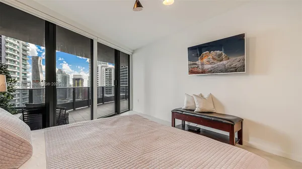 $15,500 | 1000 Brickell Plaza, Unit 3002, Miami, FL 33131