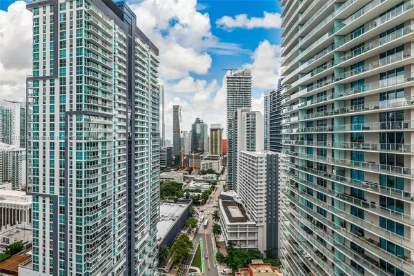 $15,500 | 1000 Brickell Plaza, Unit 3002, Miami, FL 33131
