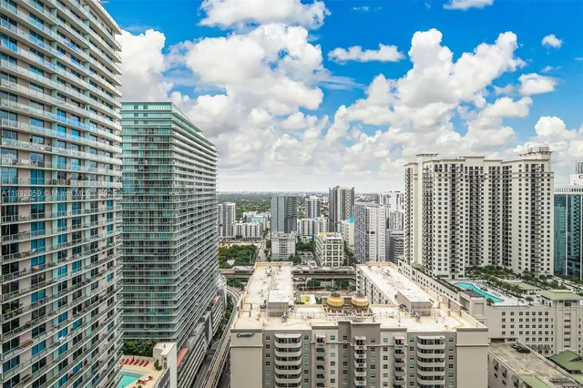 $16,500 | 1000 Brickell Plaza, Unit 3002, Miami, FL 33131