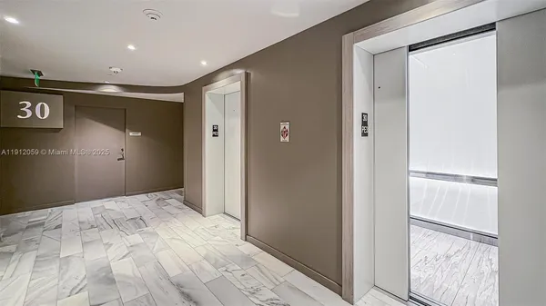 $15,500 | 1000 Brickell Plaza, Unit 3002, Miami, FL 33131