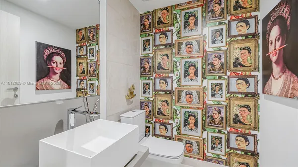 $15,500 | 1000 Brickell Plaza, Unit 3002, Miami, FL 33131