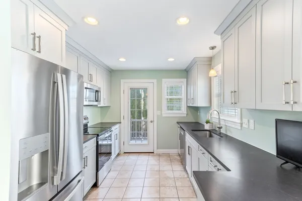 $425,000 | 3 Carleton Street, Unit 3, Wareham, MA 02558